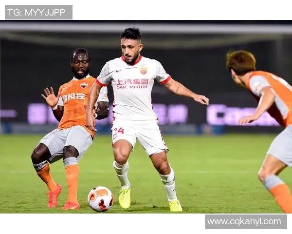 深圳足球队选拔赛点评团队协作表现的深度分析与启示